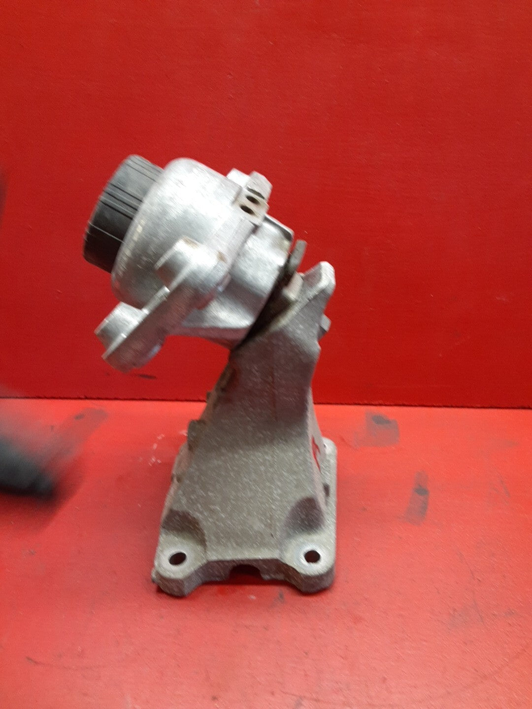 2013-2023 Land Rover Range Rover 5.0L Engine Motor Mount Assembly Right LR033180