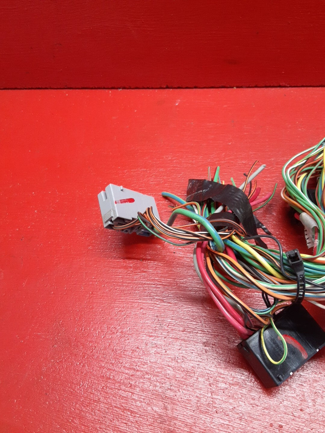 2005 Ford Focus Interior Fuse Junction Block Assembly Pigtails 4S4Z14A068AA