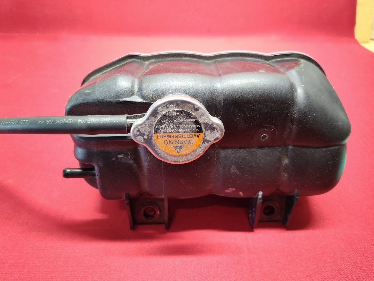 2011-2020 Infiniti 2017-2024 Nissan Engine Coolant Tank Expansion Reservoir