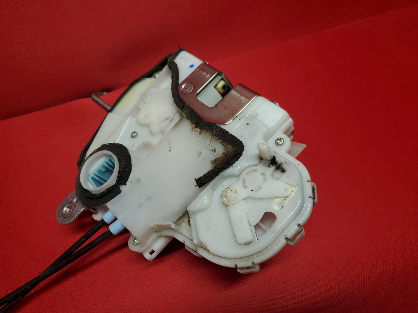 2006 - 2011 Honda Civic RIGHT PASSENGER REAR Power Door Latch Lock Actuator