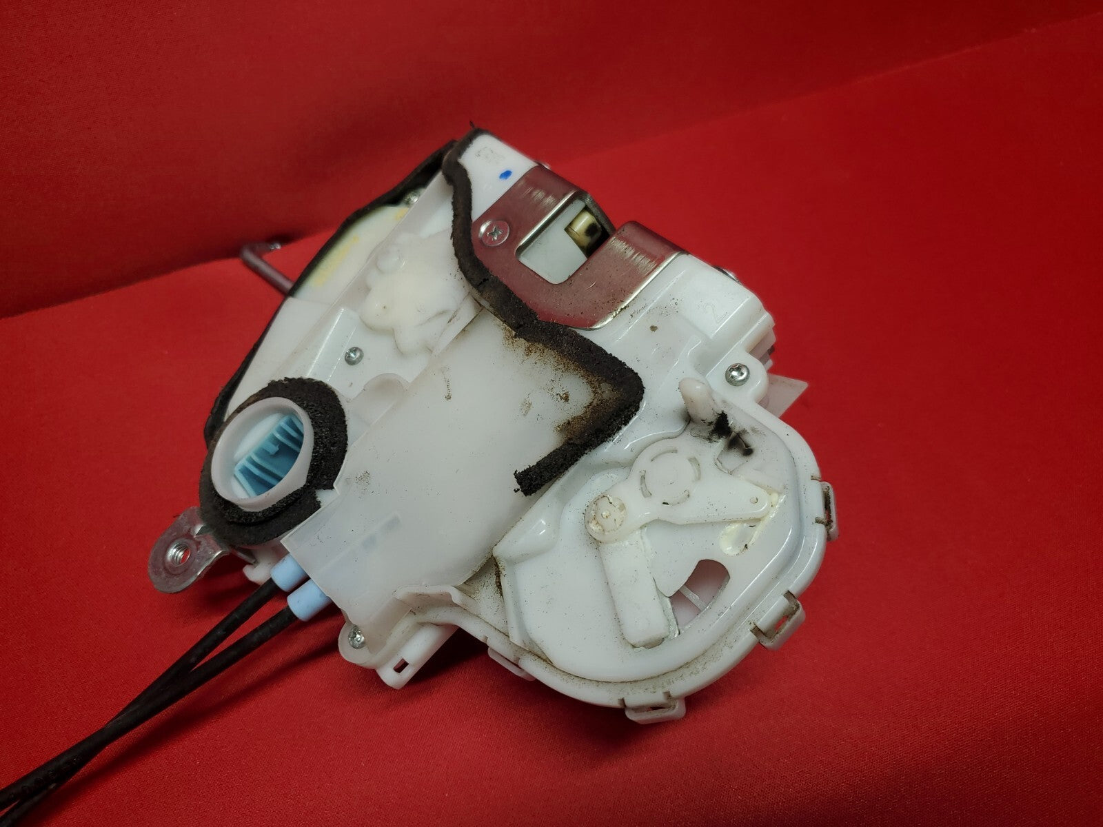 2006 - 2011 Honda Civic RIGHT PASSENGER REAR Power Door Latch Lock Actuator