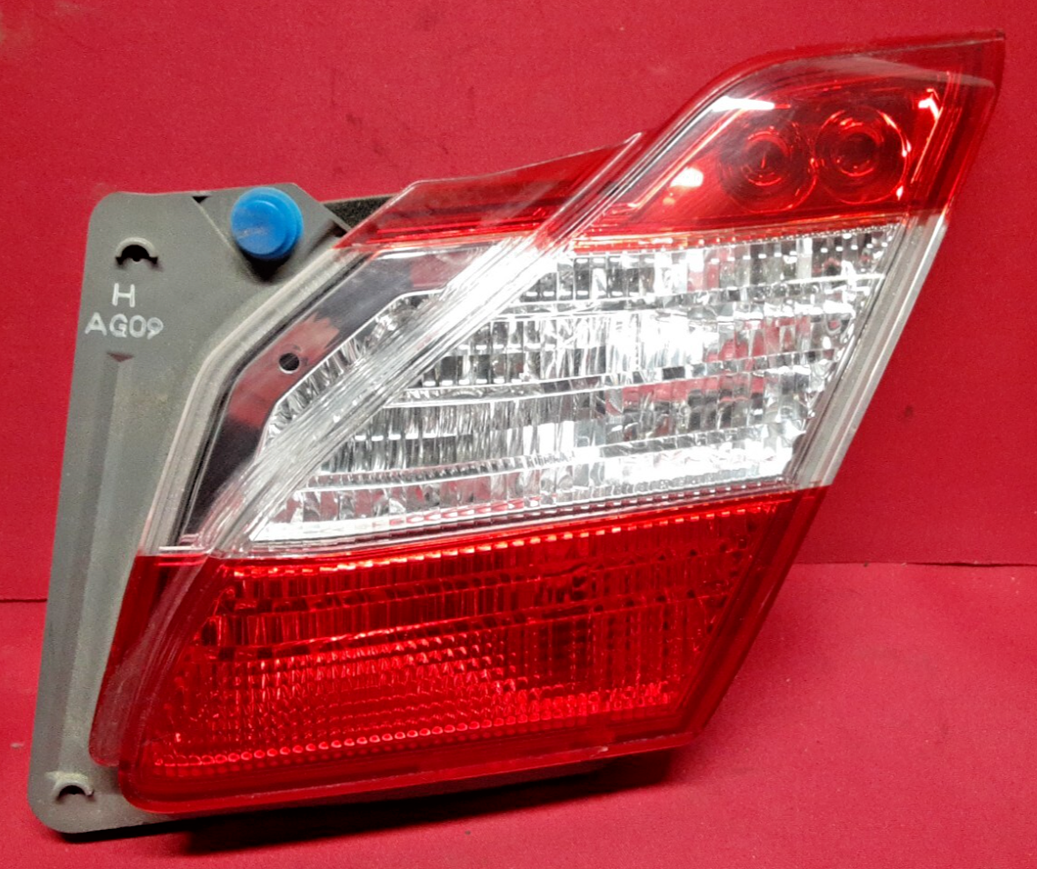 2011 - 2014 Infiniti RIGHT PASSENGER Trunk Tail Light Back Up Lamp 26540-1ME5A