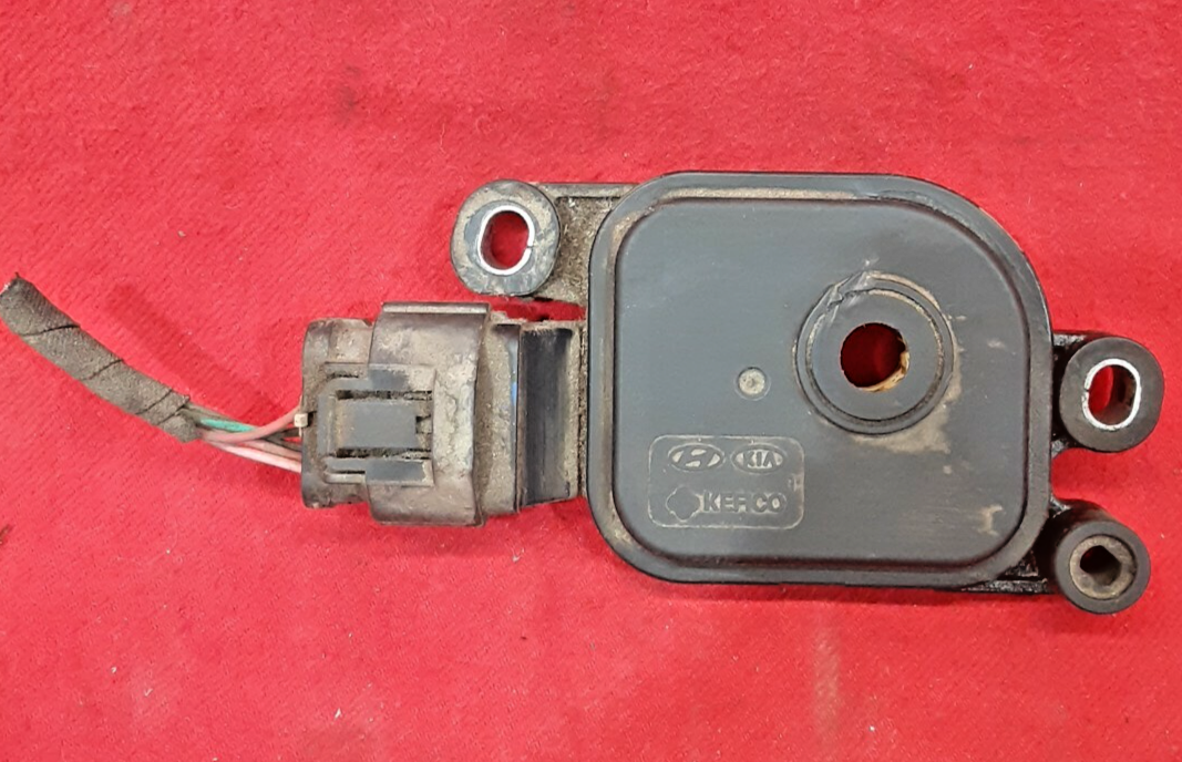 2010 - 2015 Hyundai / Kia Neutral Safety Switch - Transmission - 42700-3B010