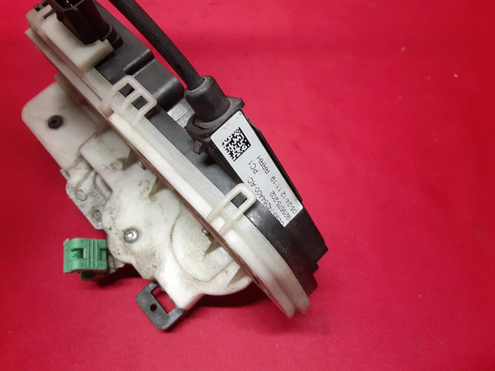 2009 - 2019 Ford Lincoln RIGHT REAR Door Latch Lock Actuator CA8Z7426412A