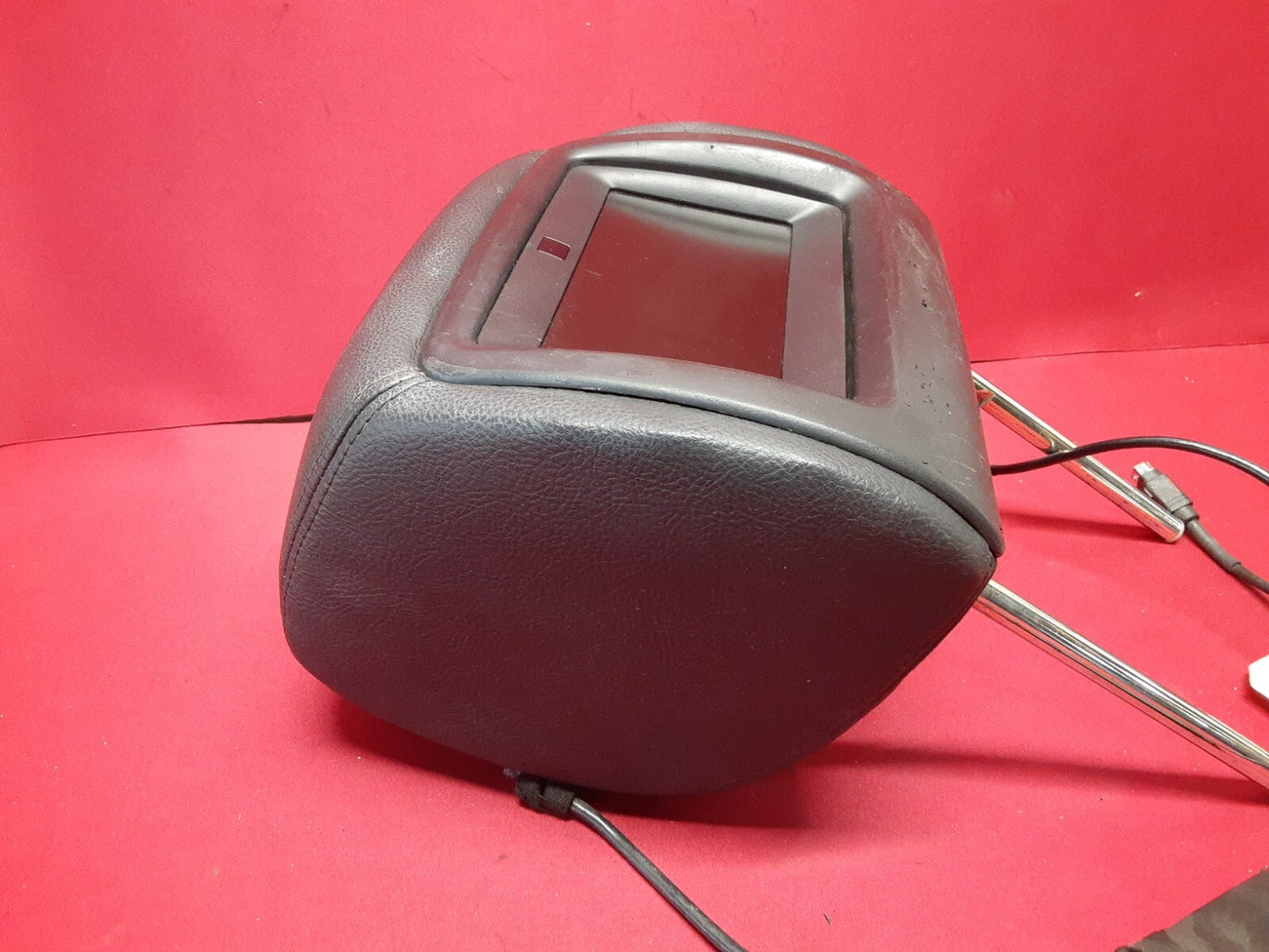 2006 2007 Land Range Rover SPORT (Qty:1) FRONT Leather Headrest w/ DVD Screen