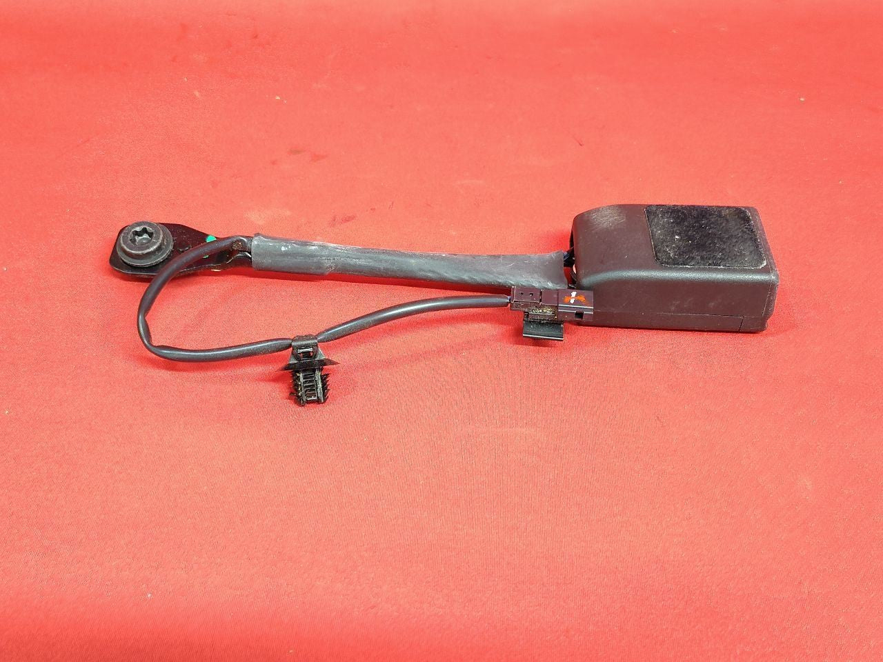 2018-2024 Chevy Equinox GMC Terrain FRONT RIGHT PASSENGER Seat Belt Buckle