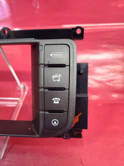 16-19 Land Rover Range Rover Evoque Radio Control Panel w/ GPS Navigation