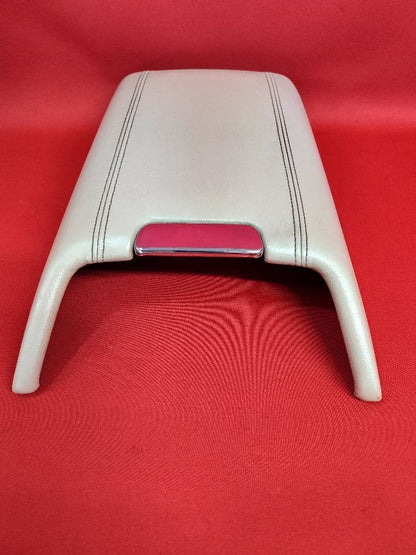 2003 2004 Lincoln Navigator FRONT Center Console Armrest Lid Light Parchment