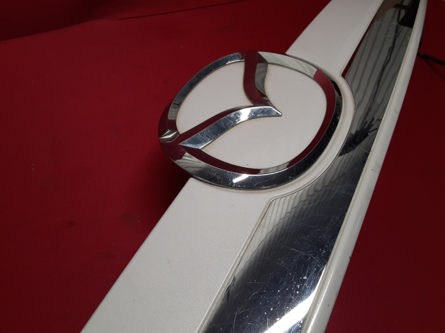 2007 - 2009 Mazda CX9 CX-9 Hatch Liftgate Handle Trim Garnish w/ Camera /Keyless