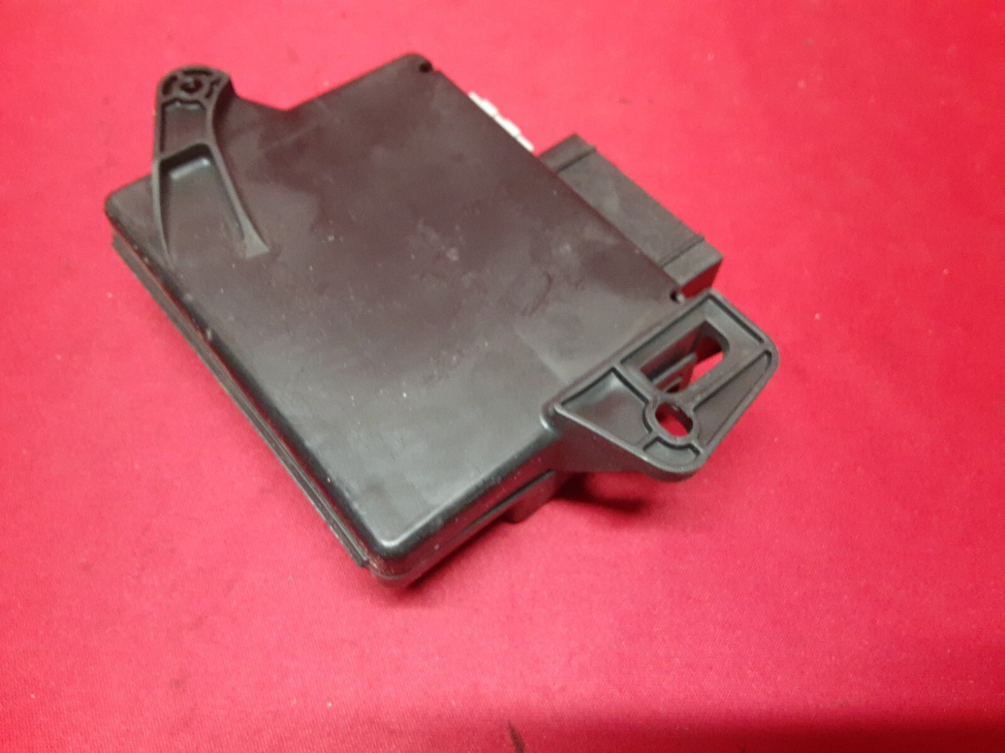 2013 - 2019 Lincoln MKT  Power Lift Gate Control Module  DE9Z-14B291-A