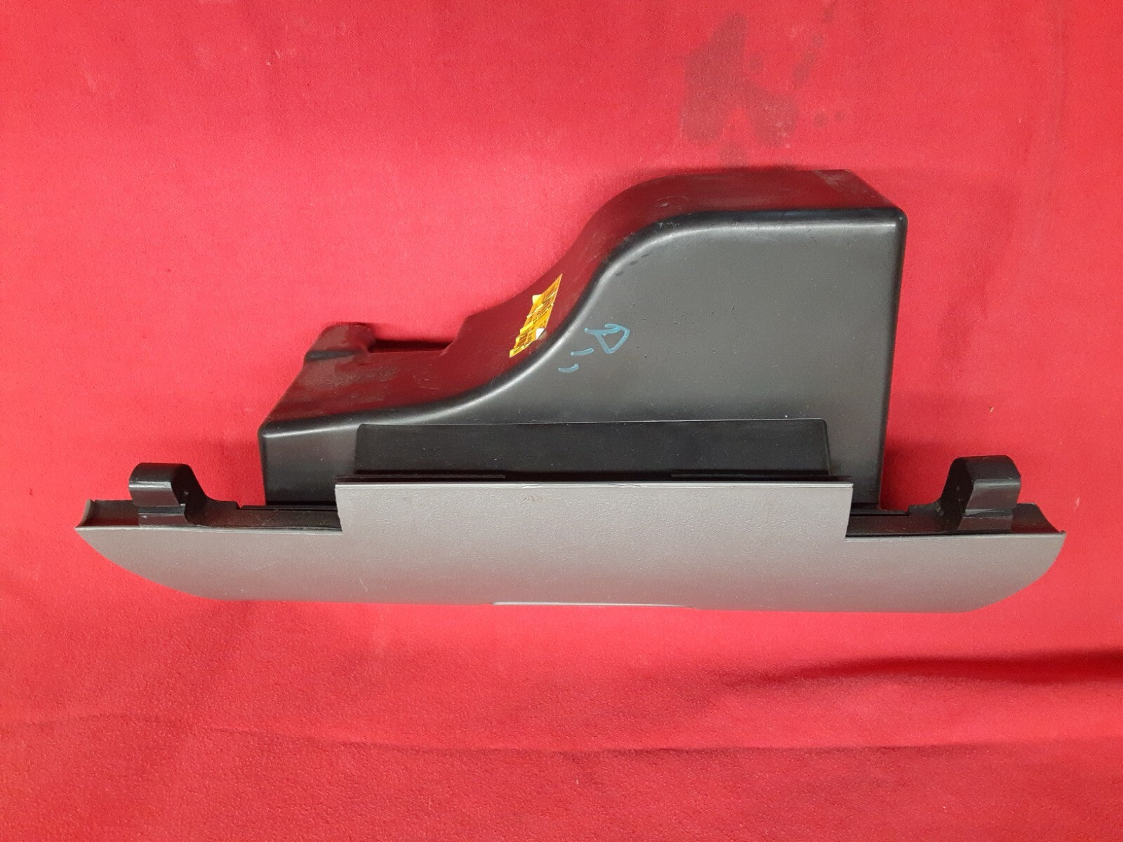 2005 2006 2007 Jeep Grand Cherokee / Commander Glove Box Compartment Slate Gray