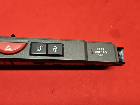 06 - 08 Land Rover Range Rover Sport HSE Dash Hazard / Door Lock Switch Panel