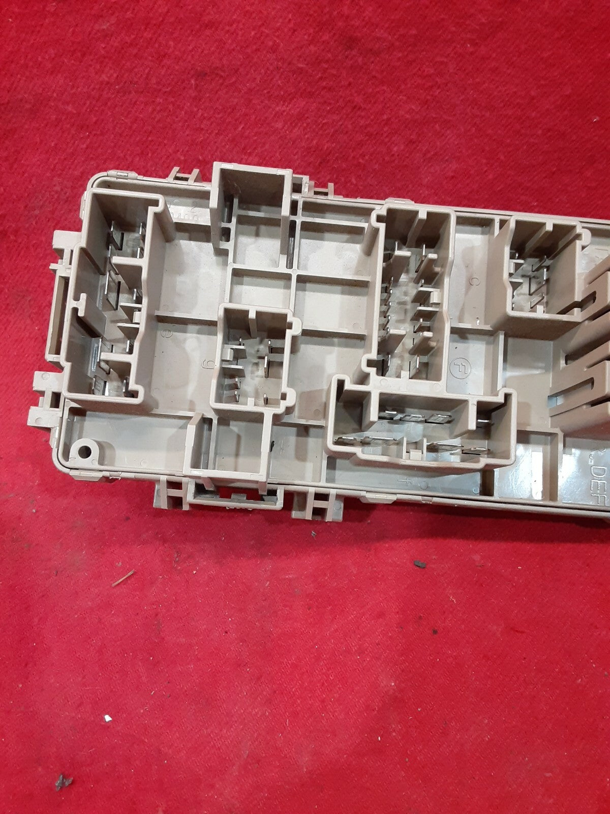 2000 - 2004 Subaru Legacy 2.5L Interior Junction Fuse Box JB200400