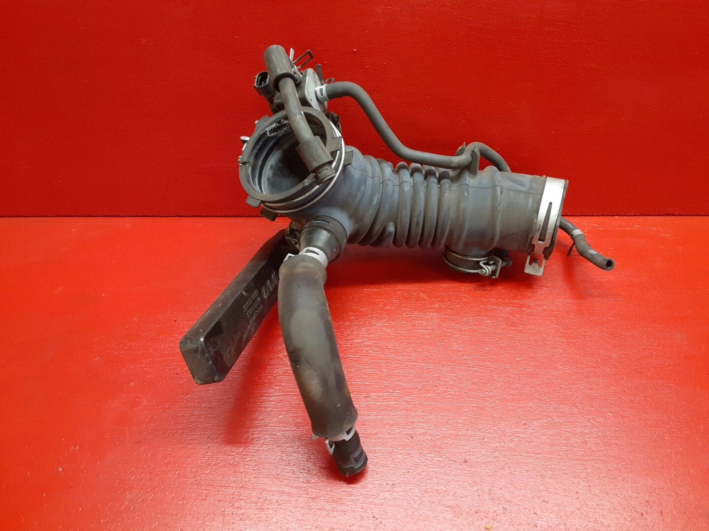 2007 - 2011 Toyota Camry Hybrid 2.4L Air Intake Cleaner Hose Tube with Resonator