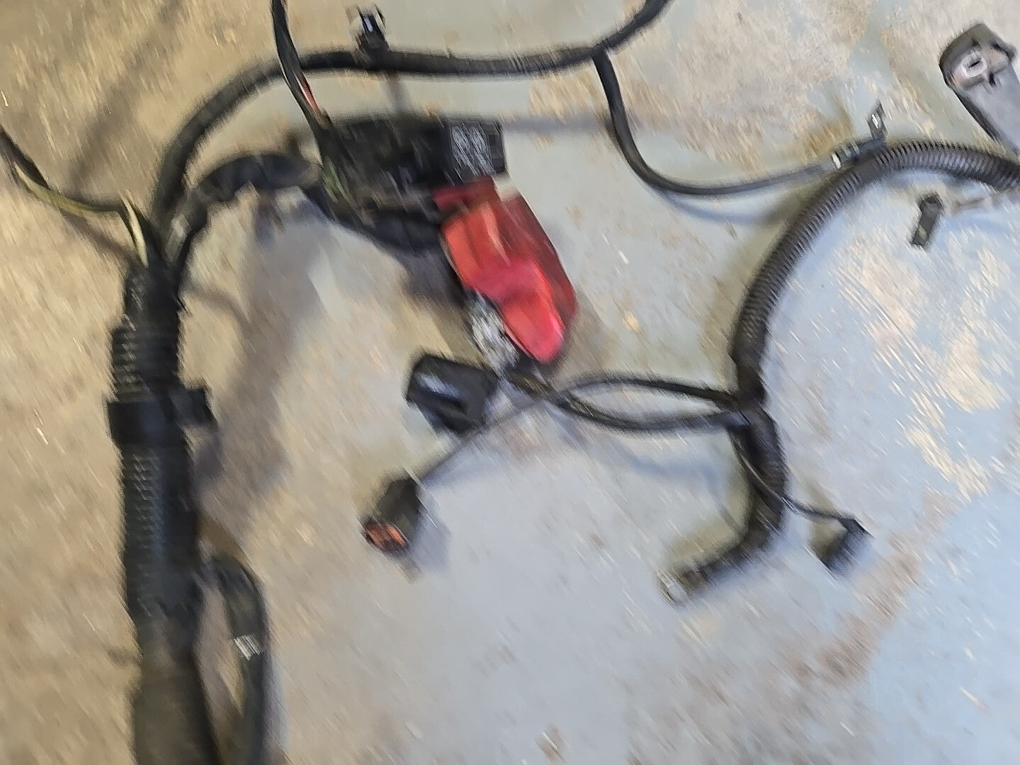 2001 Mitsubishi Montero LIMITED / XLS Positive Battery Cable Harness to Junction