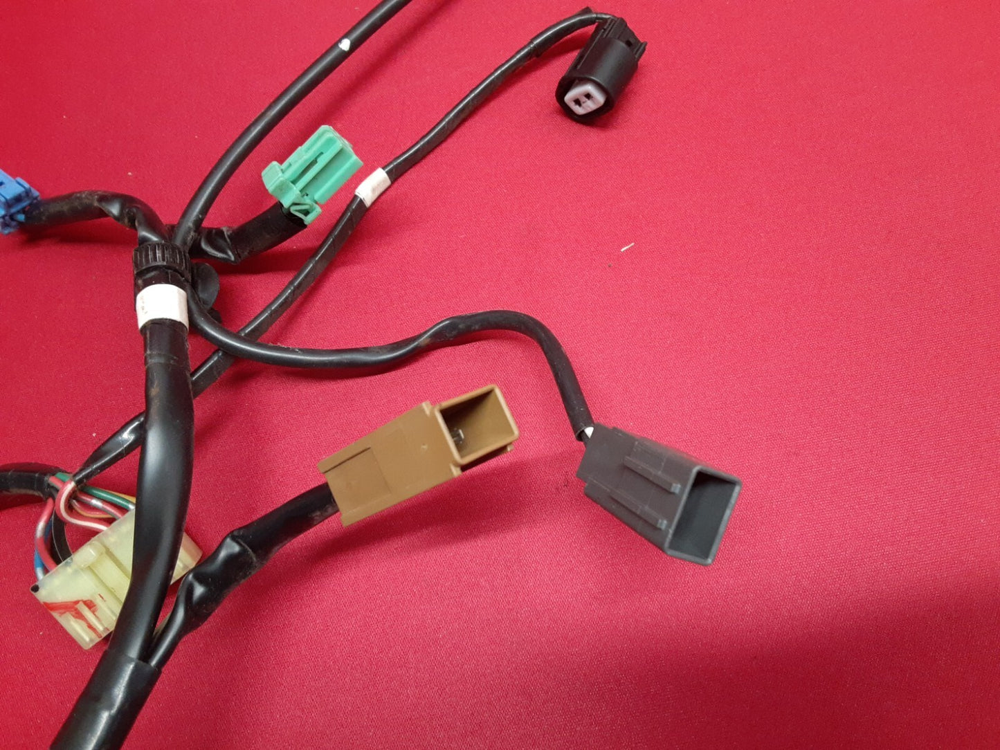 2007 - 2009 Mazda CX-7 LEFT DRIVER Power Seat Outer Wiring Harness 	EG23-88-1H9