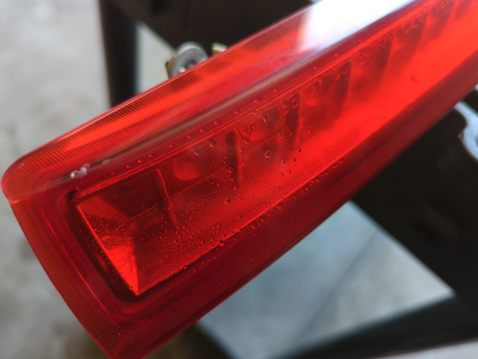 2007 - 2014 Escalade - Third 3rd High Mount Brake Light - READ NOTES - 25779085