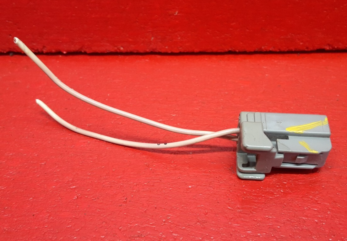 2003 - 2014 Volvo XC90 Liftgate Latch Handle Tailgate Plate Lights PIGTAIL ONLY