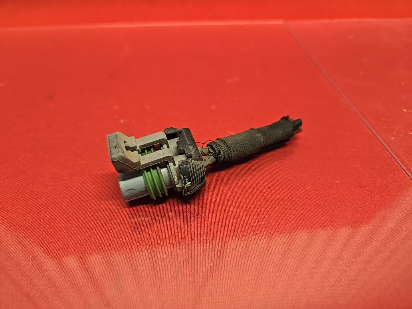 2003 - 2017 Maserati Secondary Air Pump Assembly PIGTAIL 181197