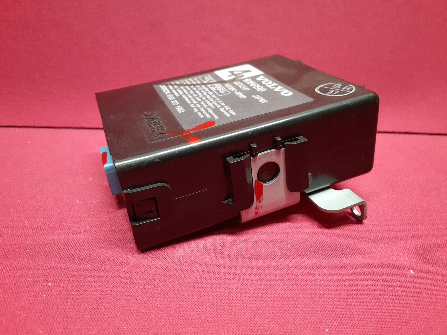 1998 1999 2000 Volvo S70 V70 Keyless Entry Receiver Control Module 9166198