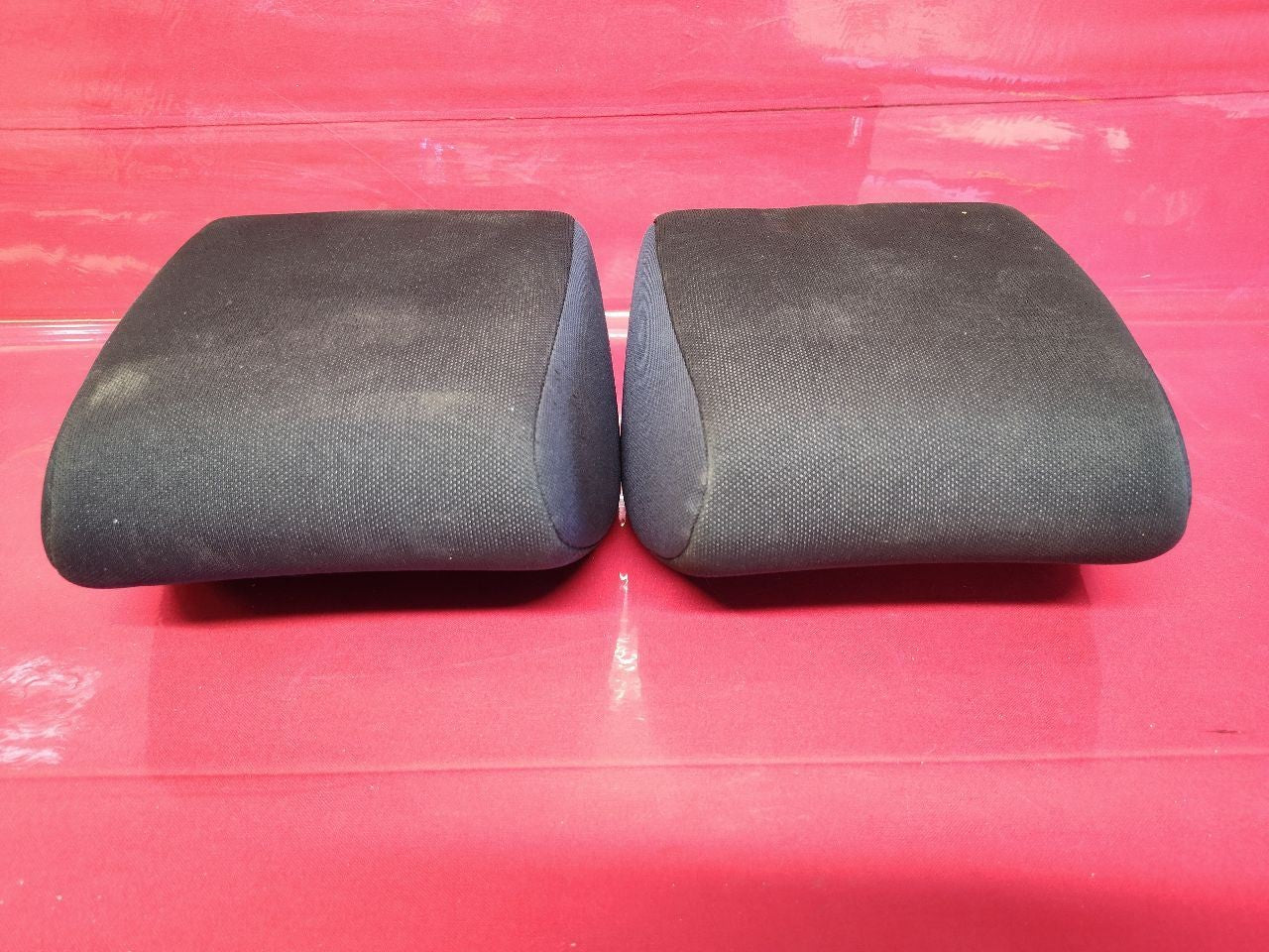 2007 2008 Suzuki SX4 Front Left Right Headrest Set of Two Black Cloth