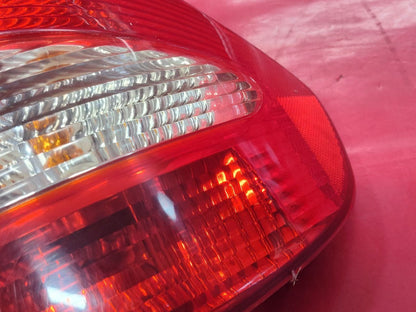 2001-2003 Toyota Prius Sedan RIGHT PASSENGER Tail Light Stop Lamp 81550-47030