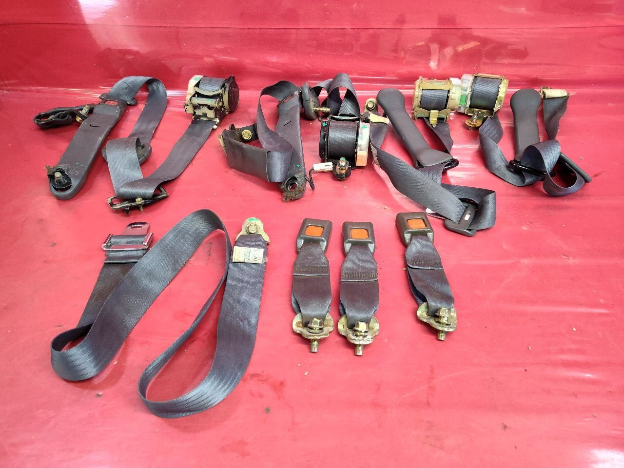 1994 1995 Toyota 4Runner Front / Rear Seat Belt Buckle FULL SET Color Charcoal