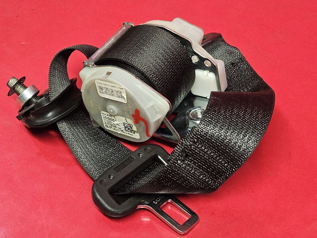 2018-2020 Chevy Equinox GMC Terrain Rear 2nd Row LEFT DRIVER Seat Belt Retractor