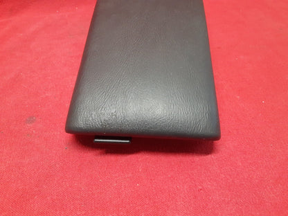2002 - 2006 Subaru Legacy Outback Baja MANUAL TRANS Black Console Armrest Lid