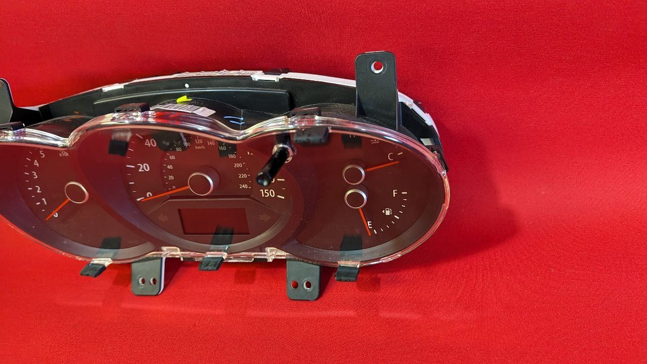 2011 Kia Sorento 2.4L L4 Auto Trans AWD Speedometer Instrument Cluster