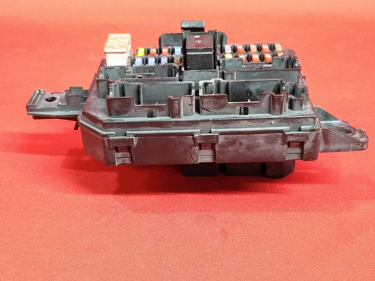 2001-2003 Mazda Tribute / Escape Mariner Interior Cabin Fuse Box Junction Block