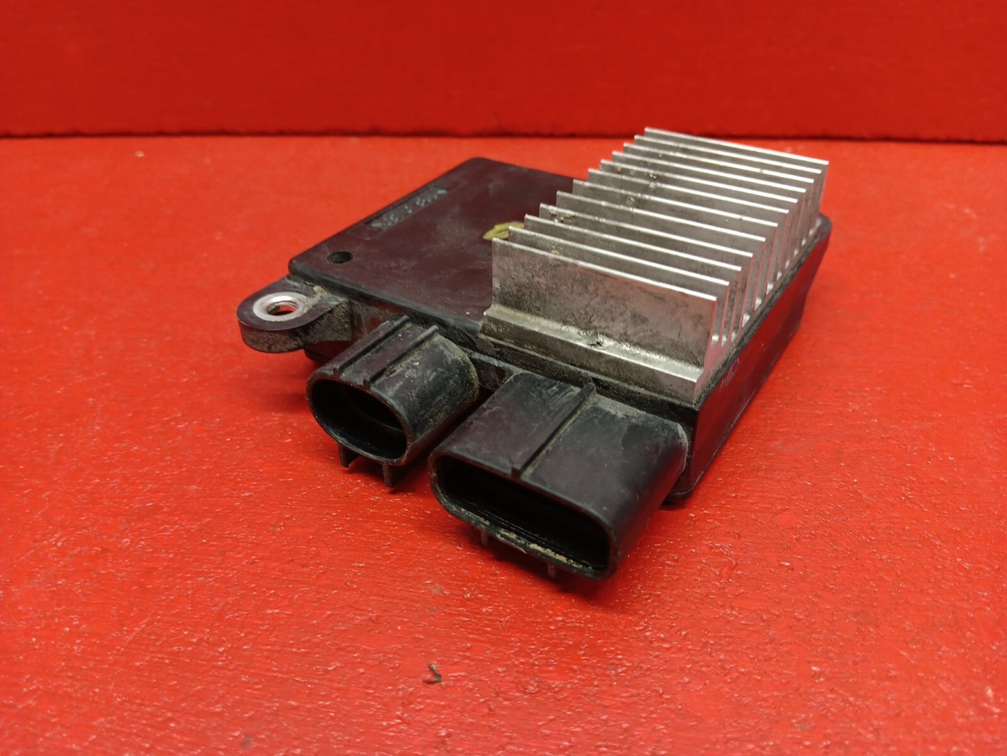 2007 2008 2009 Mazda CX-7 DENSO Fan Control Module 499300-3400