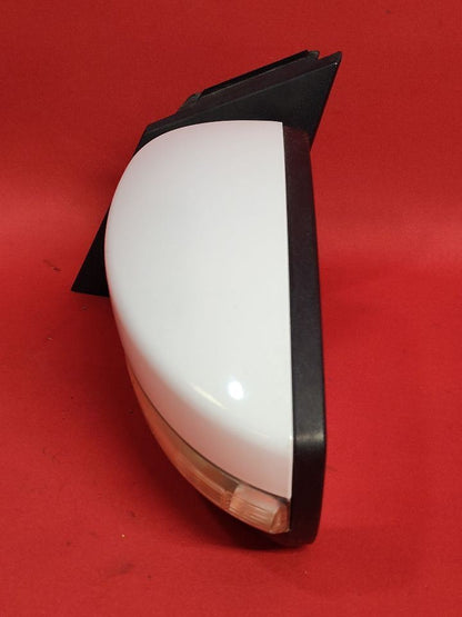 2012-2014 Ford Focus LEFT DRIVER Door Mirror Heated / Puddle / Turn Signal