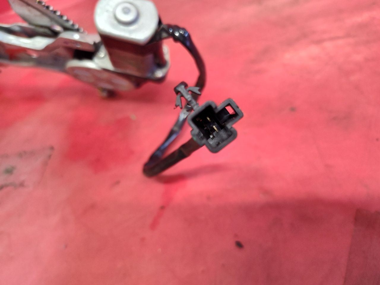 2000-2006 Toyota Tundra FRONT LEFT DRIVER Power Window Regulator Motor Set