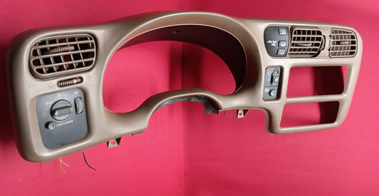 1998 - 2004 Blazer Jimmy Sonoma S-10 - Cluster Dash Bezel W/ Vents and Switches