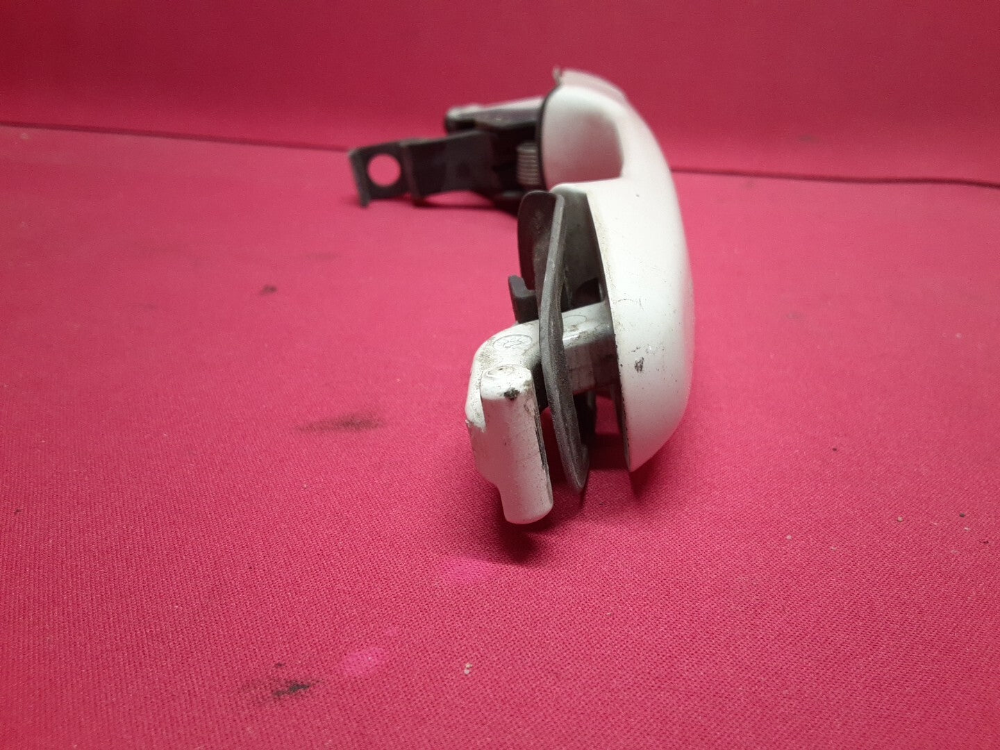 1998 1999 Volvo S70 V70 FRONT RIGHT PASSENGER Door Handle - 189 Polar White