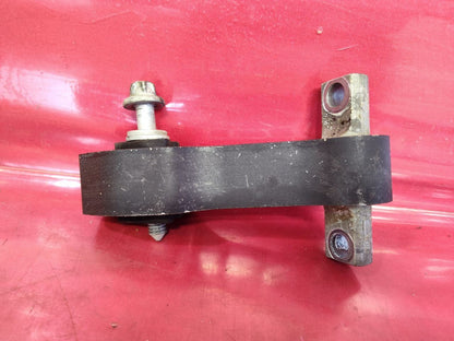 2018 2019 Fiat 500 6-Spd Auto Trans Engine Mount Isolator Bushing w/ Bolt