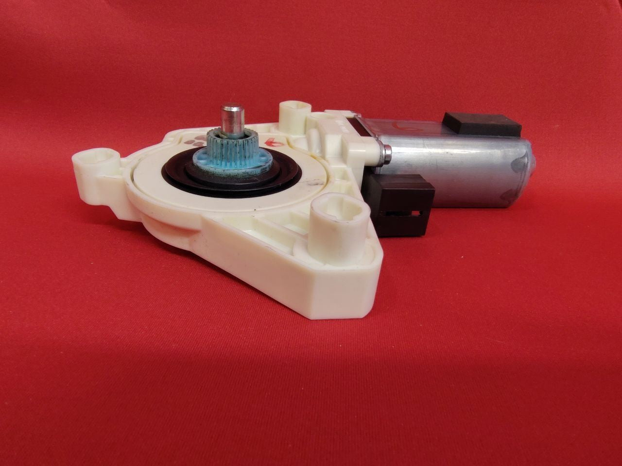 16-22 VW Volkswagen 18-23 Audi FRONT RIGHT PASSENGER Door Window Motor