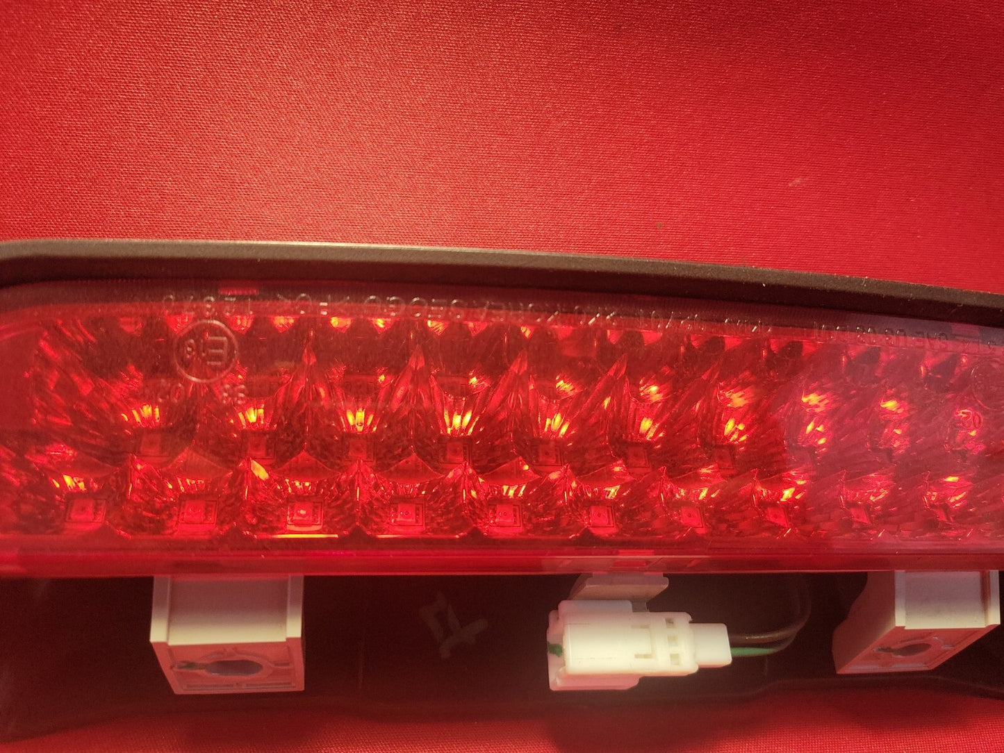 2010 - 2013 Kia Soul Hight Mount Third Tail Brake Light LED 92701-2K010