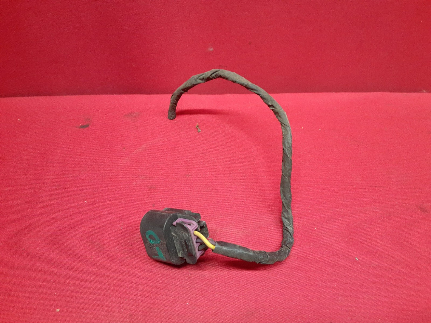 2008 - 2012 Buick Enclave LEFT DRIVER Outer Tail Light Lamp on Body PIGTAIL