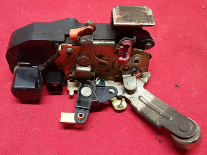 2002 2003 2004 2005 Jeep Liberty FRONT DRIVER LEFT Door Lock Latch Actuator