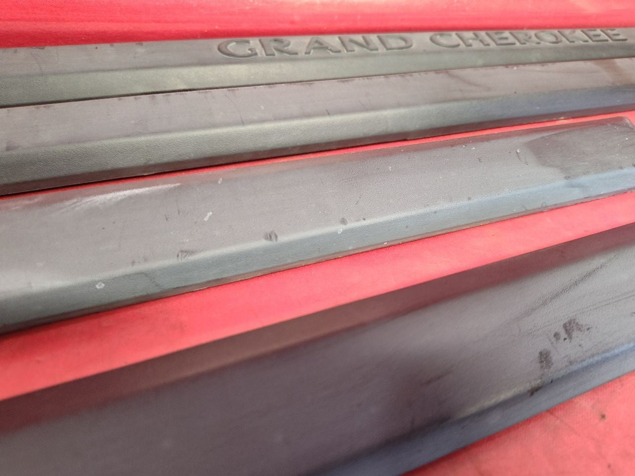 2007-2010 Jeep Grand Cherokee Laredo FRONT/REAR Door Molding Trim Set Black