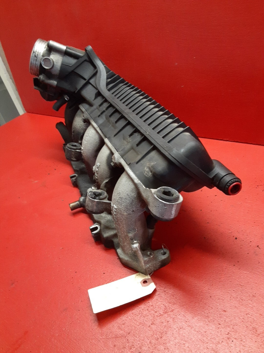 2005 - 2016 Volvo V50 2.5L Intake Manifold W/ Fuel Rail W/ Injectors 31338645