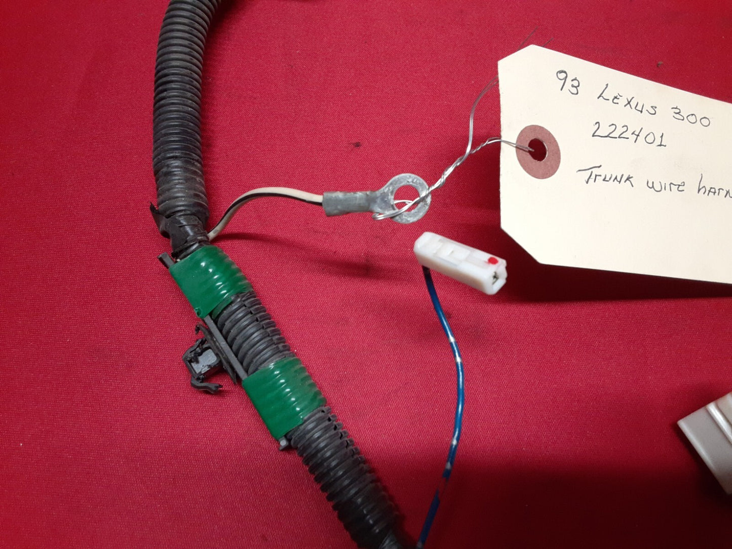 1992 - 1995 Lexus ES300 Trunk Cargo Compartment Wiring Harness 82181-33010