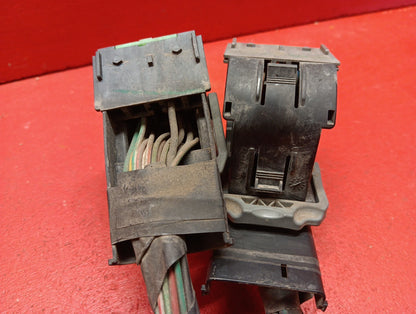 2006 Dodge Durango Power Distribution Fuse Relay Box PIGTAILS ONLY