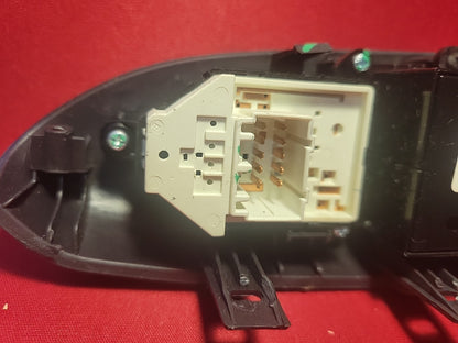 2010 - 2013 Kia Soul Driver Left Master Window Mirror Switch W/ Trim 93570-2K000