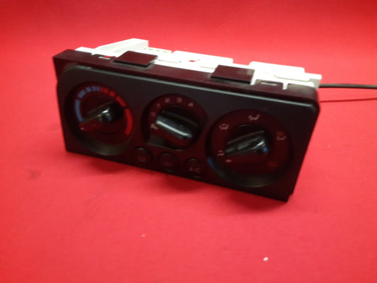 2000-2004 Subaru Outback Legacy Dash Climate Control Unit 72311AE06A