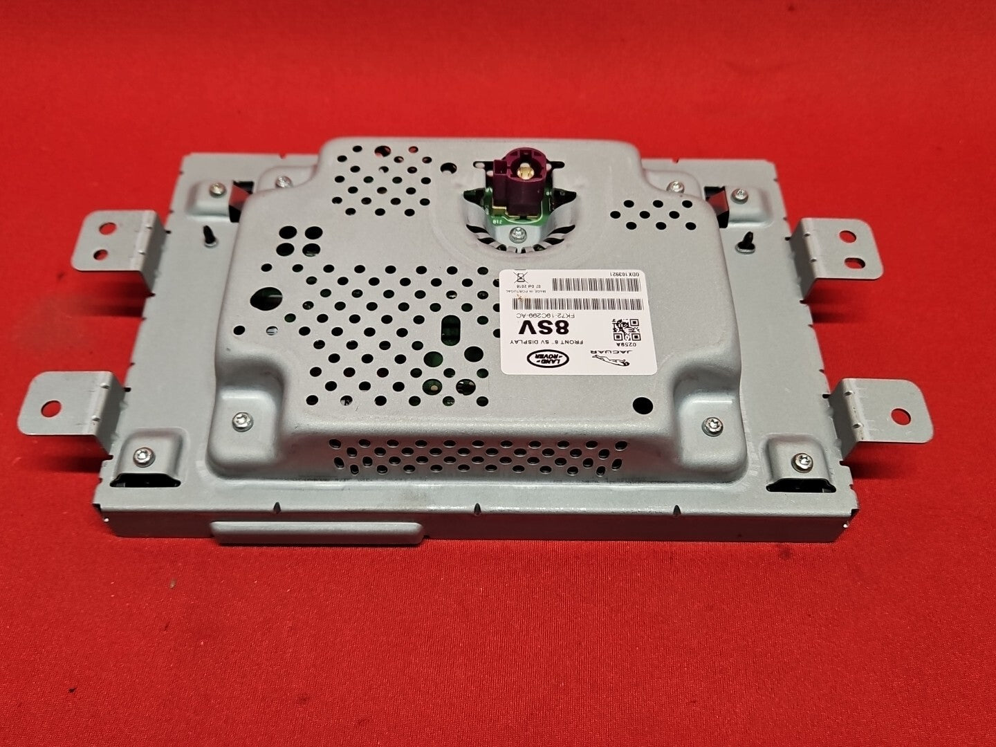 2015 - 2019 Land Rover Discovery Sport 17-18 Jaguar XE 8" Nav Display Screen
