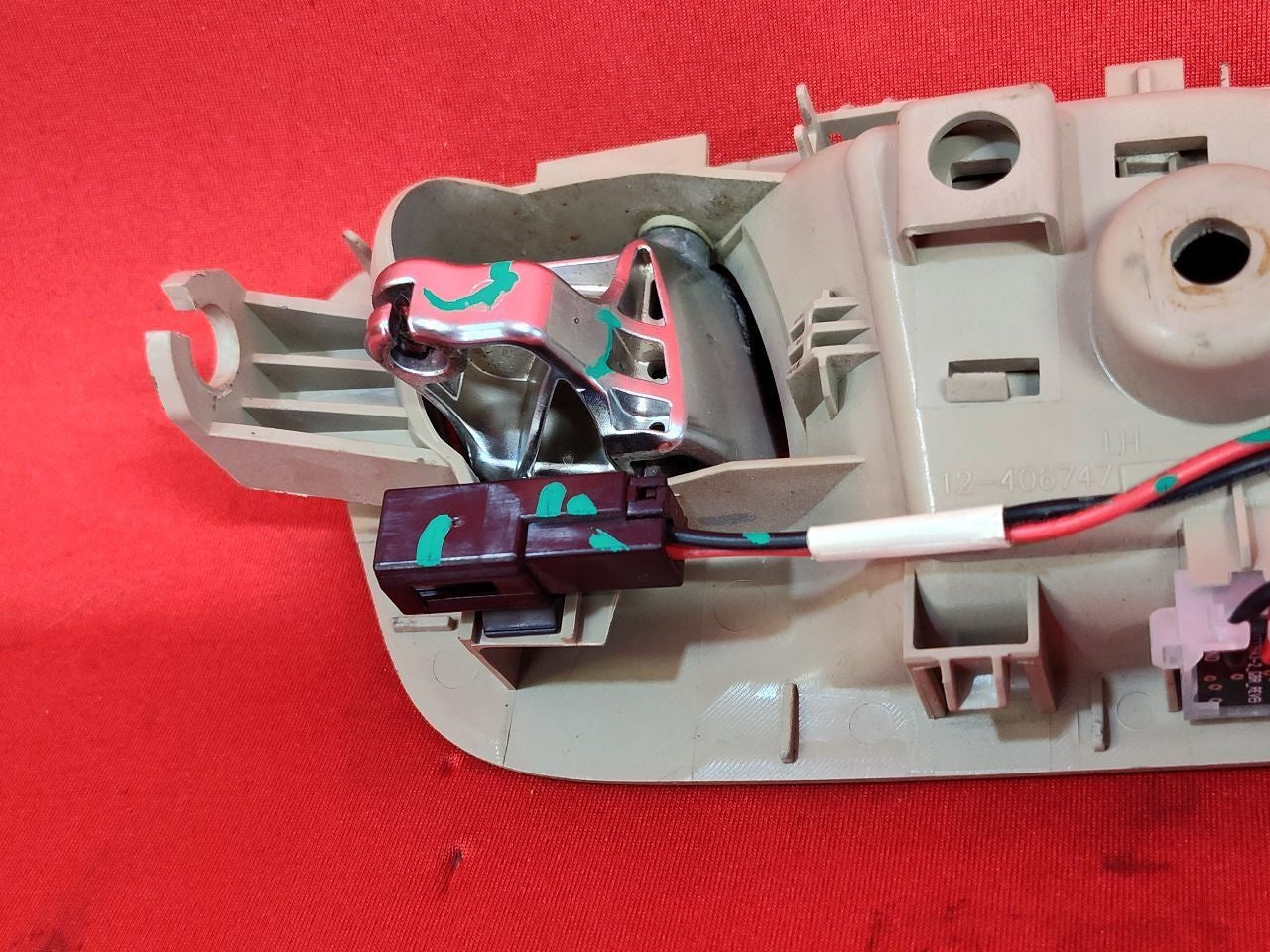 2011-2014 Chrysler 300 FRONT LEFT DRIVER Interior Door Handle Lt Frost Beige