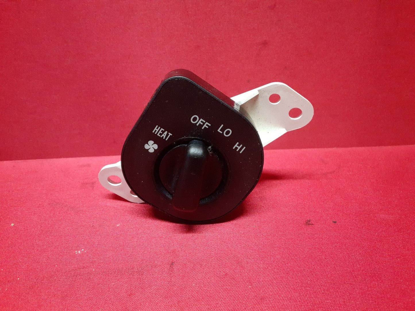 2004 - 2007 Toyota Highlander REAR Hvac Air Blower Control Switch 84732-48020